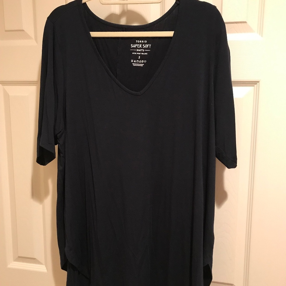 Long navy shirt